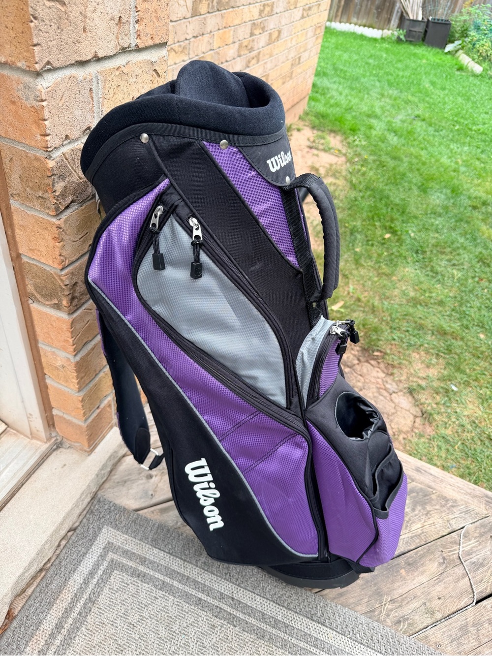 WILSON Purple Golf Bag With Carry Strap